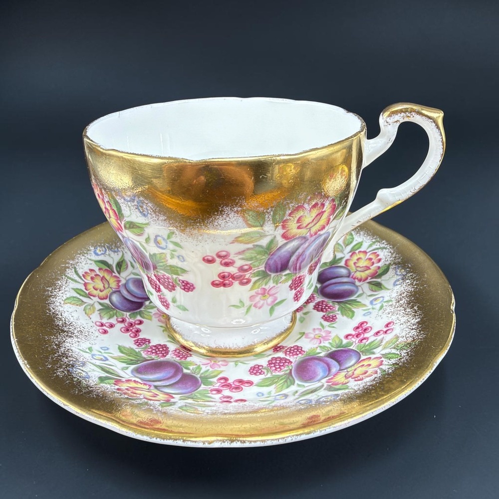 Paragon Fine Bone China Tea Cup Saucer Set Fruit Plum Floral Gold D157K England